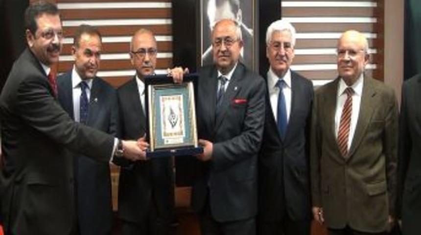 Hisarcıklıoğlu, Karaman TSO'nun Yeni Hizmet Binasının A&ccedil;ılışını Yaptı