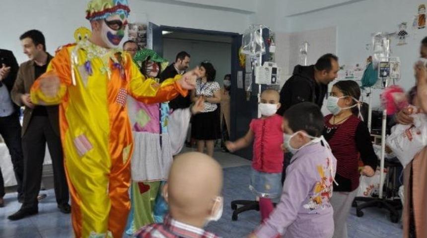 Erciyes &Uuml;niversitesi Girişimcilik Ve Liderlik Kul&uuml;b&uuml; Sosyal Sorumluluk Projesi Başlattı