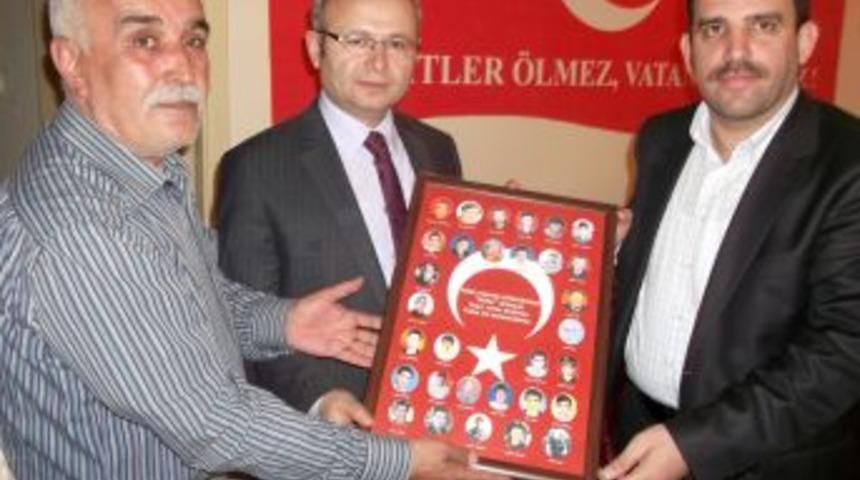 Candan, Şehit Aileleri Derneği'ni Ziyaret Etti