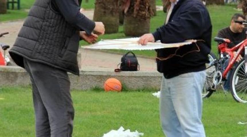 &Ccedil;ocuklar Seyretti, Babalar U&ccedil;urdu