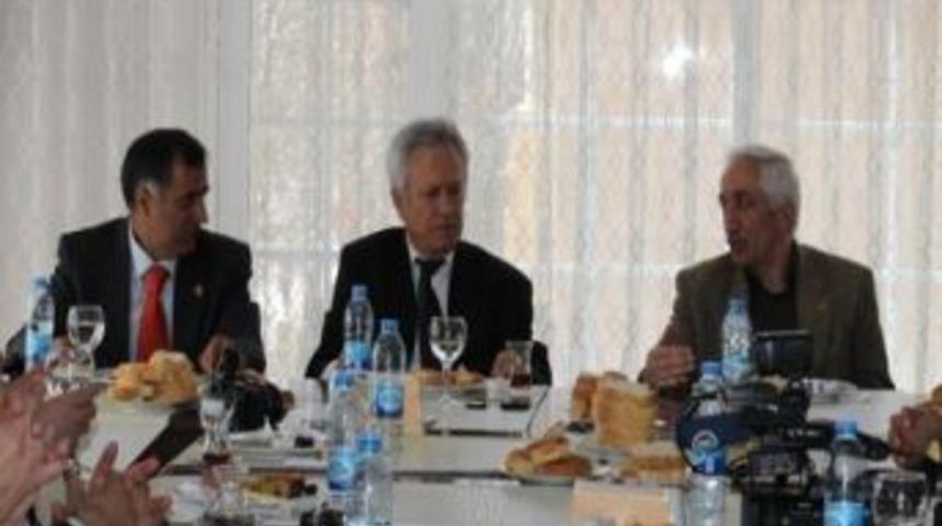 Emniyet, Kahvaltıda Basınla Buluştu