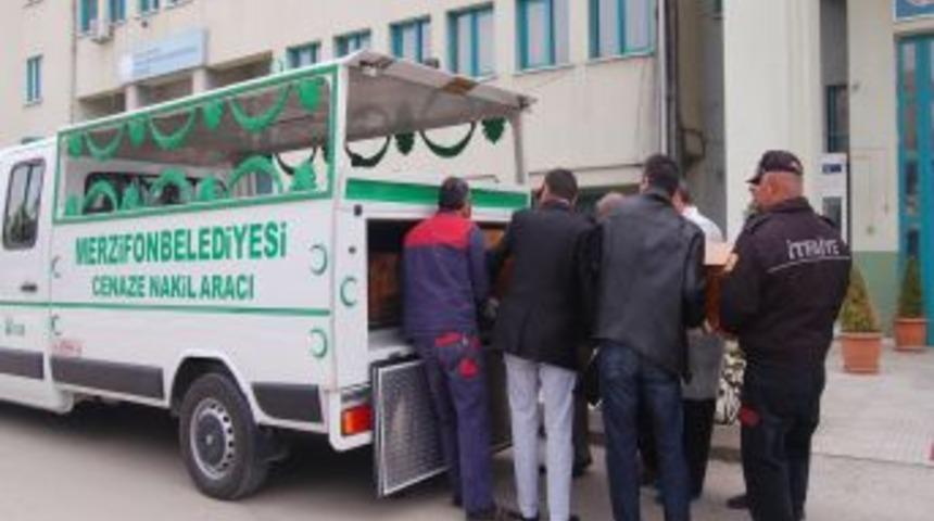 &Ouml;ğretmenevinde Ceset Bulundu