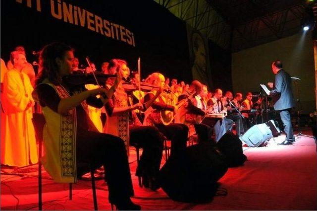 Medeniyetler Korosundan Muhteşem Konser