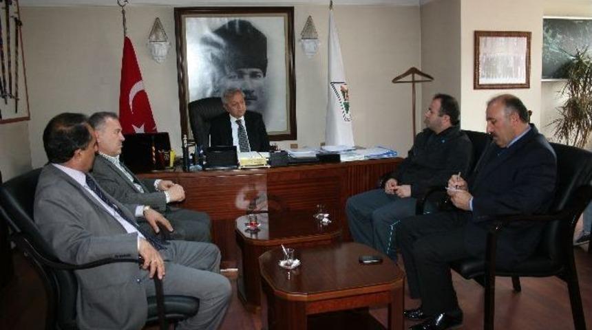 Şampiyon Hentbolculardan Başkan Semerci&rsquo;ye Ziyaret