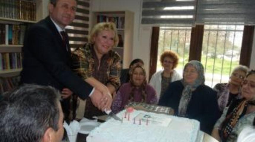 Emeklilerin Doğum G&uuml;n&uuml;ne Korkmaz&rsquo;da Katıldı