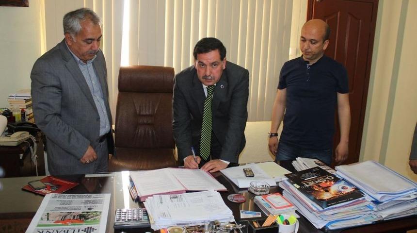 Sarı&ccedil;am&rsquo;da Hizmet Binası I&ccedil;in Imzalar Atıldı