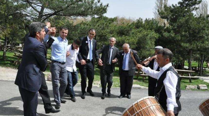 Başkentteki Yerk&ouml;yl&uuml;ler Derneğinin Resmi A&ccedil;ılışı Yapıldı