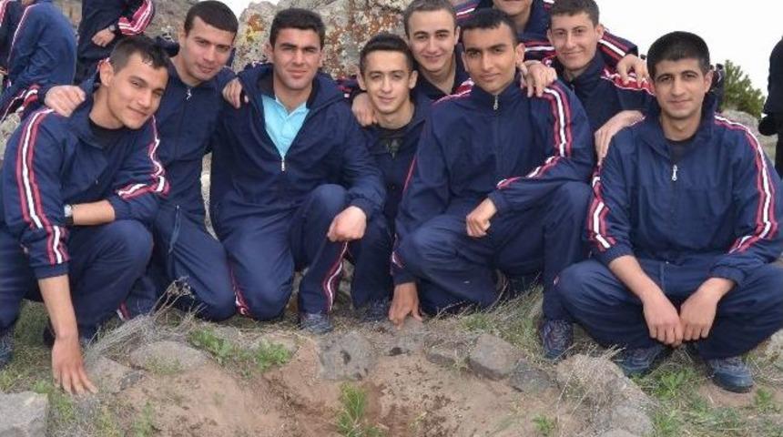 Emniyet Teşkilatından Doğaya 200 Fidan