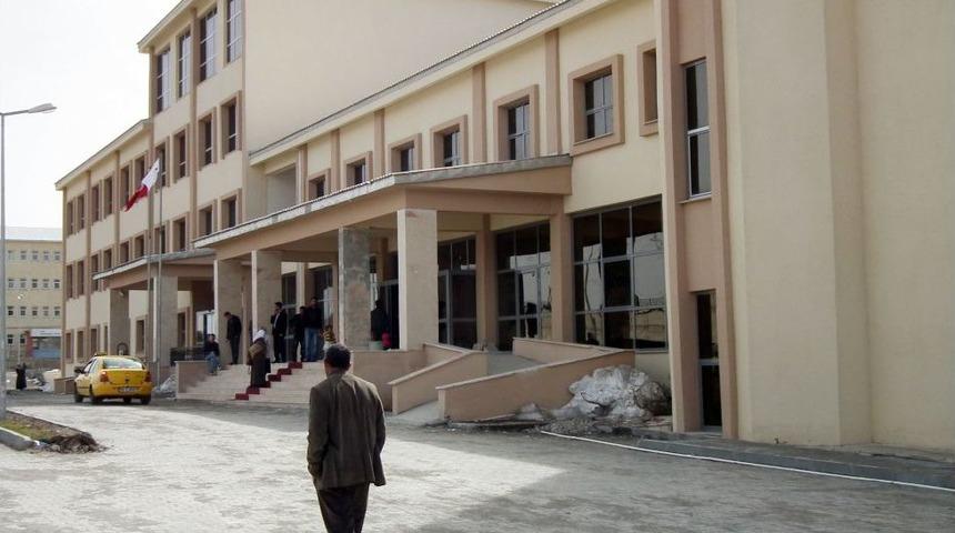 50 Yataklı Sarıkamış Devlet Hastanesi Hizmete Girdi