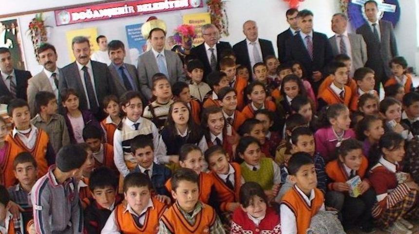 Doğanşehir 1. Kitap Fuarı A&ccedil;ıldı