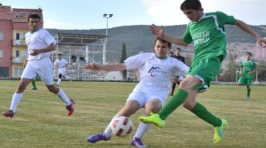 Kalespor, Tavas Birlikspor&rsquo;un 20 Ma&ccedil;lık Yenilmezlik Serisine Son Verdi