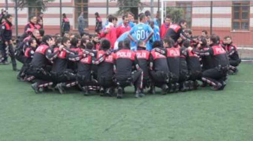&Ccedil;evik Kuvvet Ekipleri Şampiyon Oldu