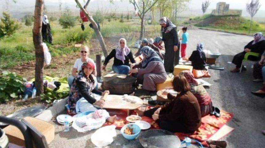 Yuva &Ccedil;ocuklarına Piknik D&uuml;zenlendi