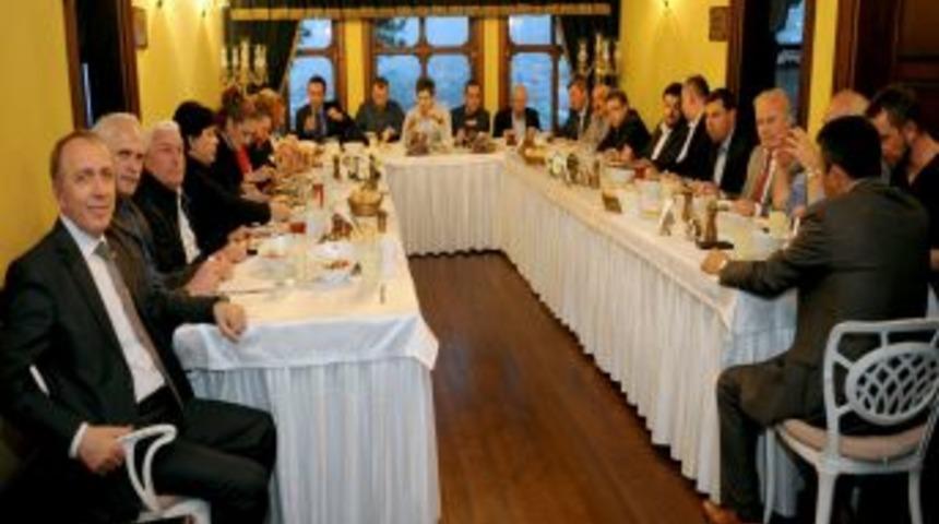 Fetih Şenlikleri'ne Katılan Konuklar Yemekte Buluştu