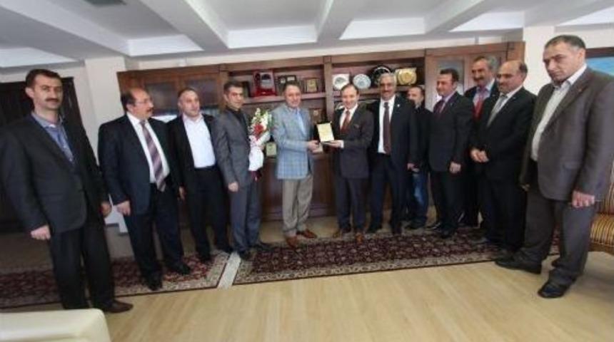 Memur- Sen'den Başkan K&uuml;&ccedil;&uuml;kler&rsquo;e Ziyaret