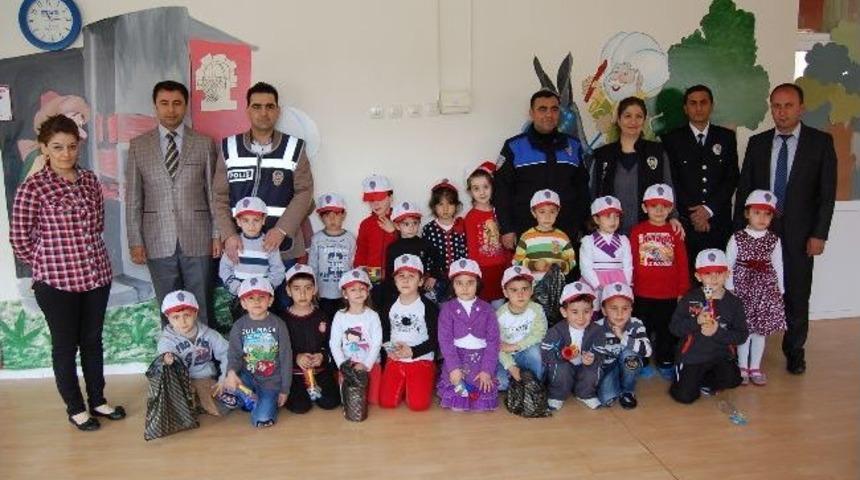 G&ouml;ksun&rsquo;da Polis Haftası Kutlamaları