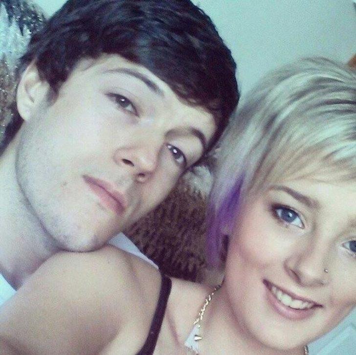 Kocasının telefonunu kurcalayınca iğrenç gerçek ortaya çıktı!  Meğer tuvalete kamera koyup... G2