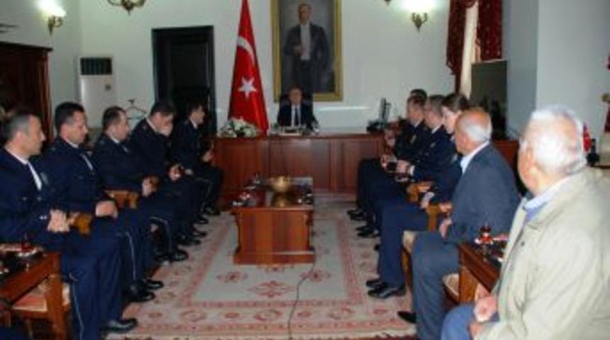 İl Emniyet M&uuml;d&uuml;r&uuml; Durmuşlar, Vali &Ouml;z&ccedil;imen'i Ziyaret Etti