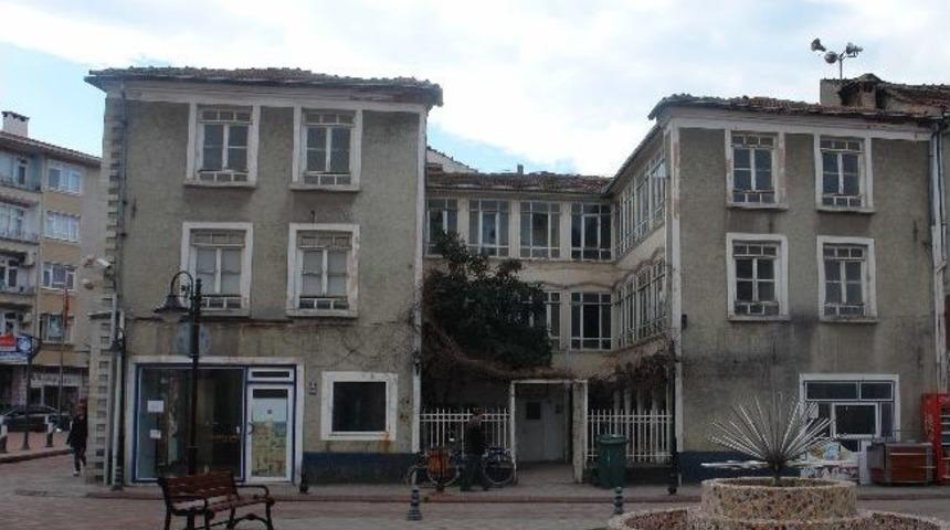 İnebolu Eski Belediye Binası İ&ccedil;in S&ouml;zleşme İmzalandı