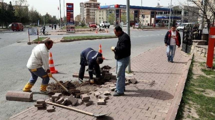Talas'ta Engelliler İ&ccedil;in Yaya Ge&ccedil;itleri