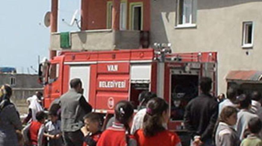 Engelli kız yanarak &ouml;ld&uuml;