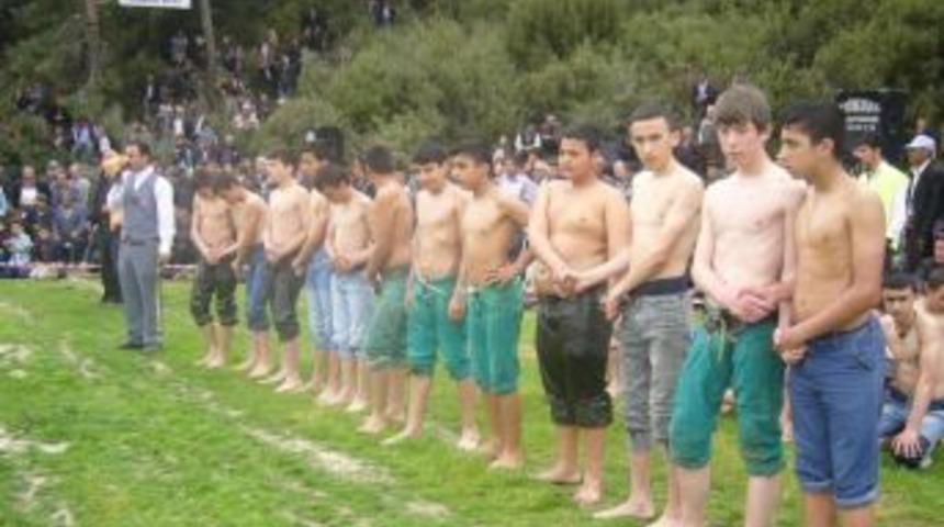 Kula Hem G&uuml;reş&ccedil;ileri Başarıya Doymuyor