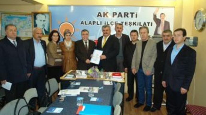 Yaş mağduru emekliler i&ccedil;in dosya verdiler