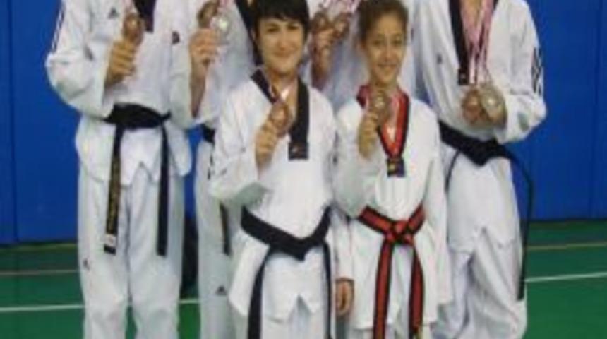 Konak Belediyesi Madalya Avında