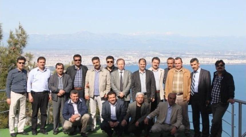 Van Milli Eğitim M&uuml;d&uuml;rl&uuml;ğ&uuml;&rsquo;nden Antalya Ve Isparta&rsquo;ya Ziyaret