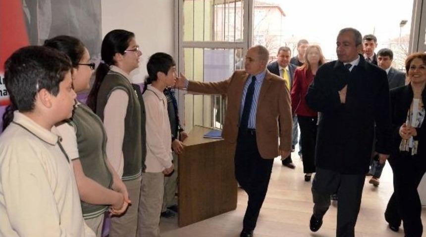 Başkan Akgün Okul Ziyaretlerine Devam Ediyor