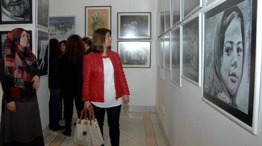 G&ouml;lgedeki Pasteller