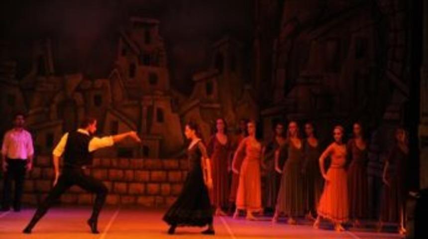 Mdob 'zorba' Balesini Yeniden Sahneleyecek