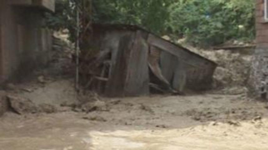 Halife Devriş Mahallesi&rsquo;nde Sel Tehlikesi