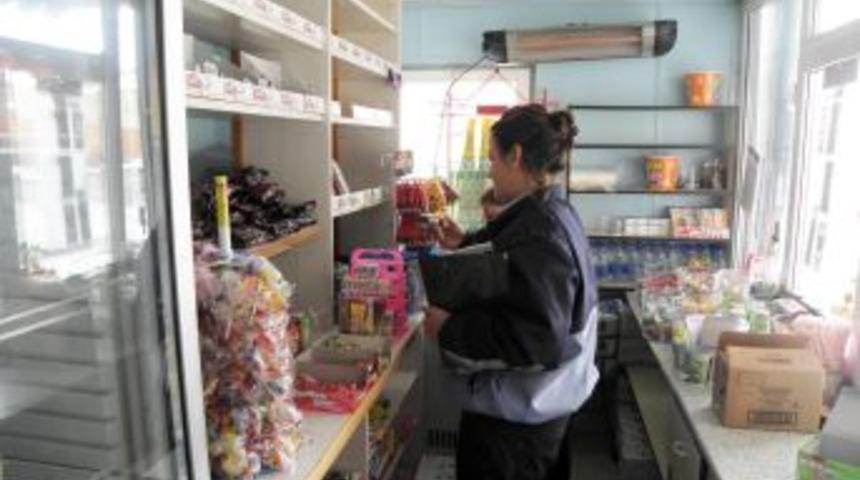 Pursaklar Zabıtası, Uygunsuz &Uuml;retim Ve Satışa Ge&ccedil;it Vermiyor