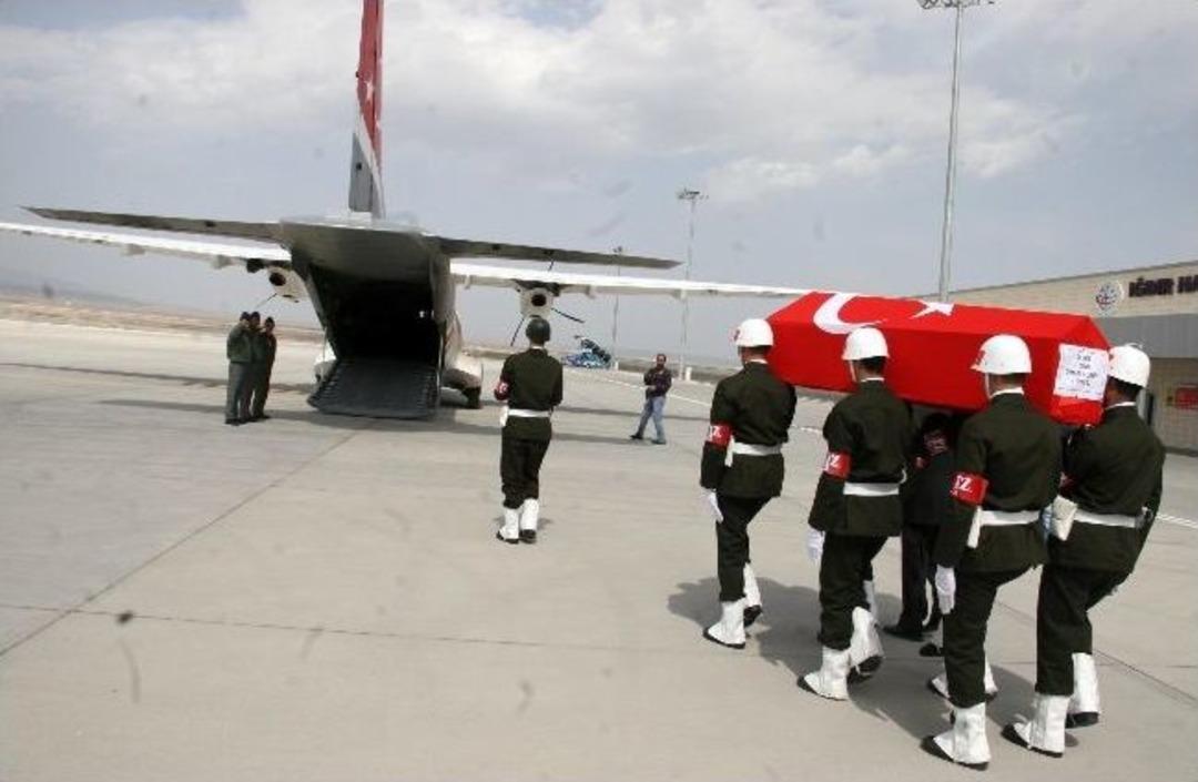 Şehit Askerler Memleketlerine G&ouml;nderildi
