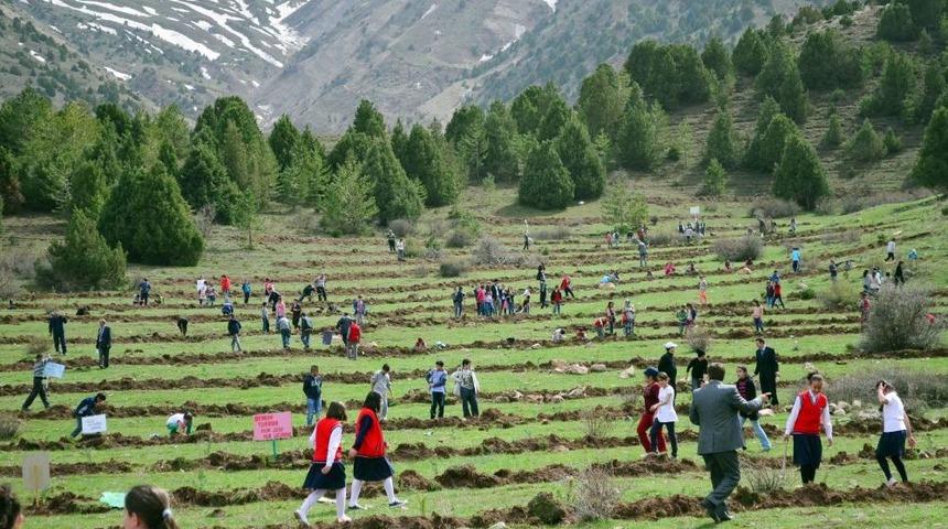 &lsquo;Bin Fidan Bir Orman&rsquo; Projesi Erzincan&rsquo;ın Yeşillenmesine Katkı Sağlayacak