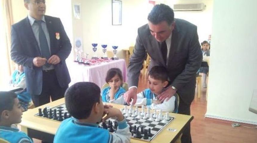 Akb&uuml;k Nurullah Kocabıyık İlkokulu Satran&ccedil; Turnuvası Başladı