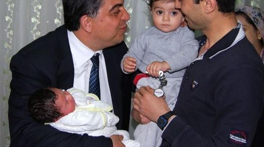 Başkan Fadıloğlu&rsquo;na Nida Nur S&uuml;rprizi