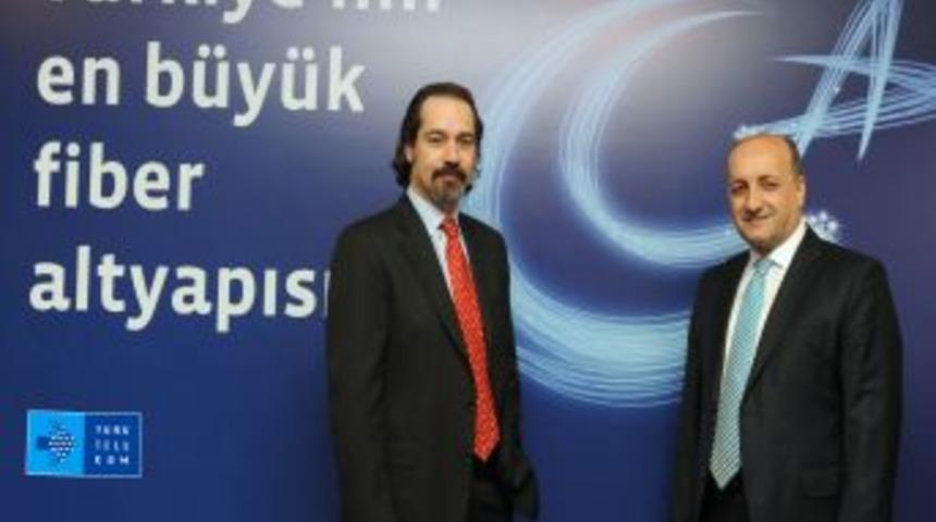 Türk Telekom Dünyayı Dört Defa Dolaşacak Kadar Fiber Optik Kablo Döşedi