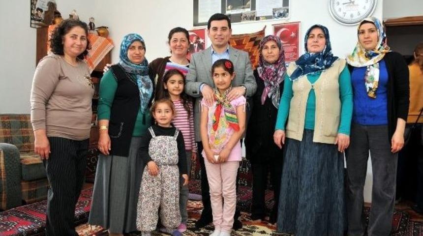 Başkan T&uuml;t&uuml;nc&uuml; &ldquo;y&ouml;r&uuml;k T&uuml;rkmen K&uuml;lt&uuml;r&uuml;n&uuml; Yaşatıyoruz&rdquo;