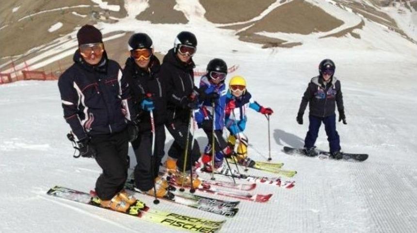 Yeni Kayak Antren&ouml;rleri Olimpiyatlara Sporcu Yetiştirecek