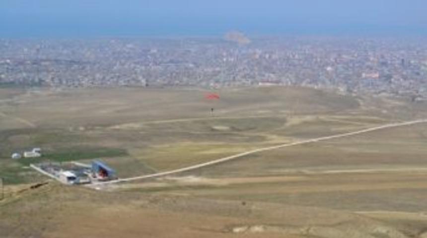 Van'da Yamaç Paraşütü