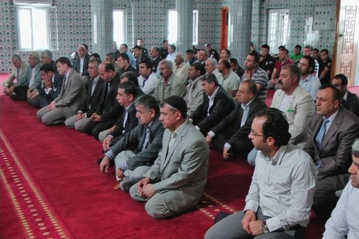 Cizre'de Şehit Polisler İ&ccedil;in Mevlit Okutuldu