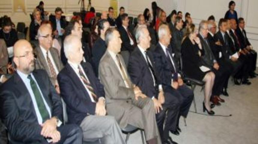 &ldquo;T&uuml;rkiye, 50 Yıldır Gelir Tuzağı I&ccedil;inde, Hedefler I&ccedil;in Y&uuml;zde 8 B&uuml;y&uuml;meliyiz&rdquo;