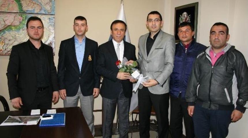 Ak Parti&rsquo;li Gen&ccedil;ler 2071 G&uuml;l Dağıtacak