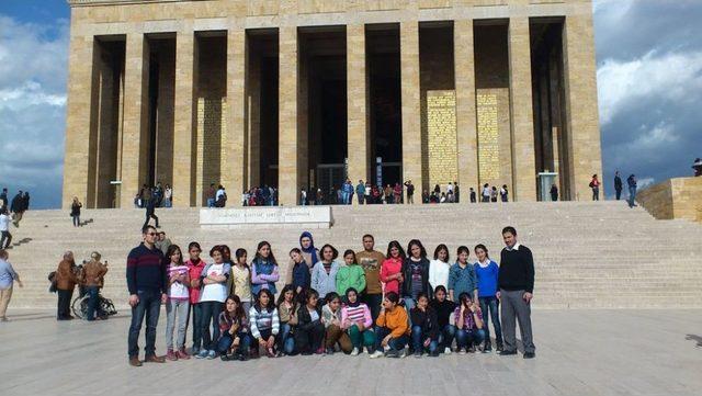 Suru&ccedil;lu &Ouml;ğrenciler, Ankara&rsquo;ya Kardeşlik I&ccedil;in Gitti 2