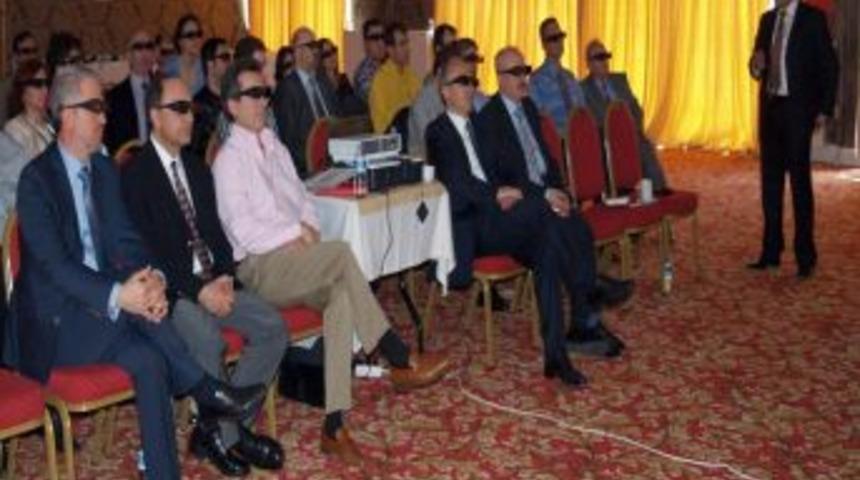 Doktorlar Beynin Yapısını Ilk Kez 3D Sunumla Izleme Fırsatı Buldu