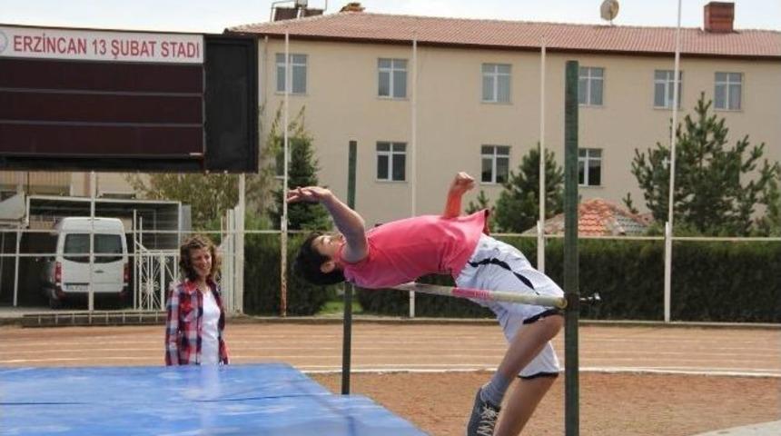 Puanlı Atletizm Yarışmaları Başladı