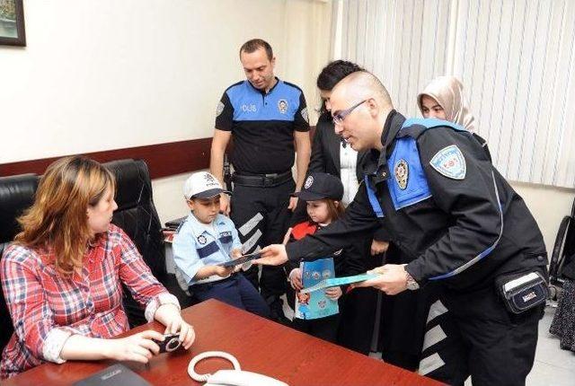 Altındağlı Gençler Polis Haftasını Unutmadı