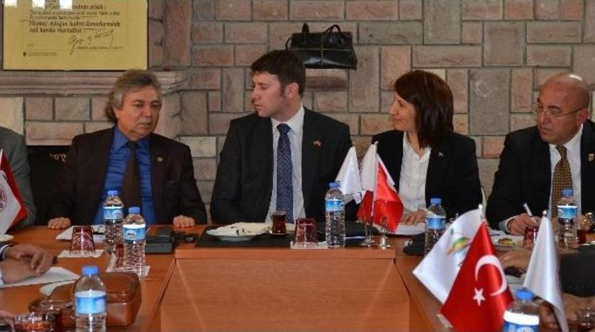 G&uuml;ney Afrika Ticari İlişkileri Geliştirmek İstiyor